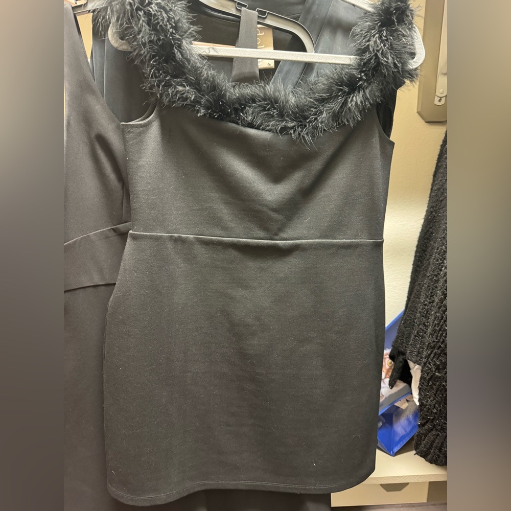 Fabulous Approach Black Sleeveless Feather Bodycon Mini Dress- Size Large